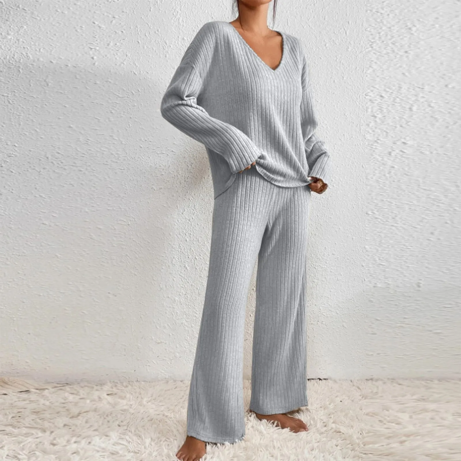 Adela | Cozy knitted two-piece suit - Image 12
