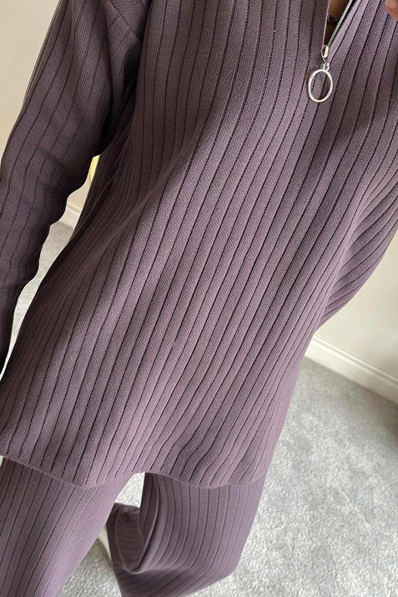Adelheid | Two-piece outfit in ribbed knit with zip and slit - Image 5