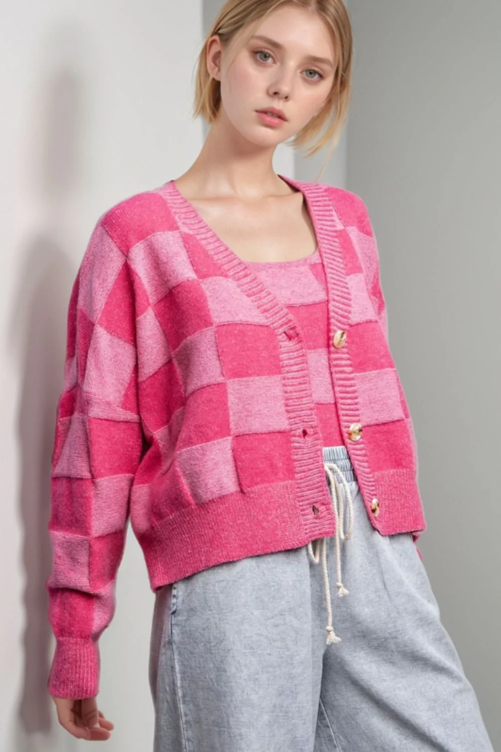 Adriana | Checked long-sleeved cardigan with V-neck - Image 2