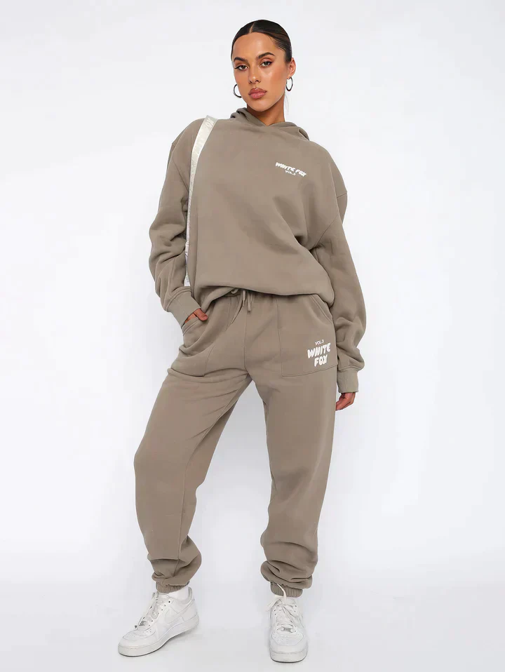 Adriana | Comfortable women's tracksuit