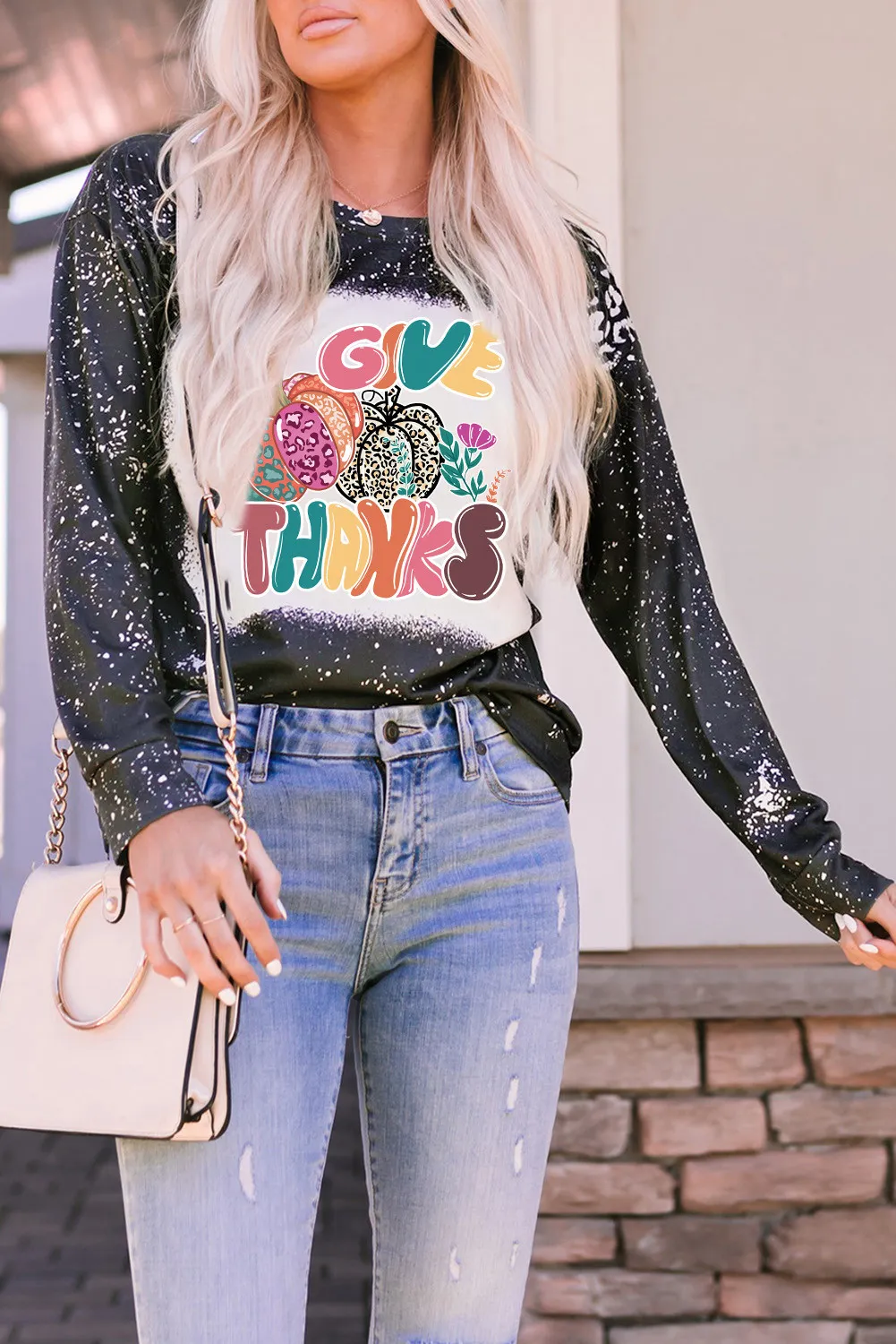 Aitana | Crew neck long sleeve t-shirt with pumpkin graphic - Image 3