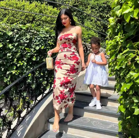 Alejandra® | Long Bodycon Dress With Rose Print - Image 4