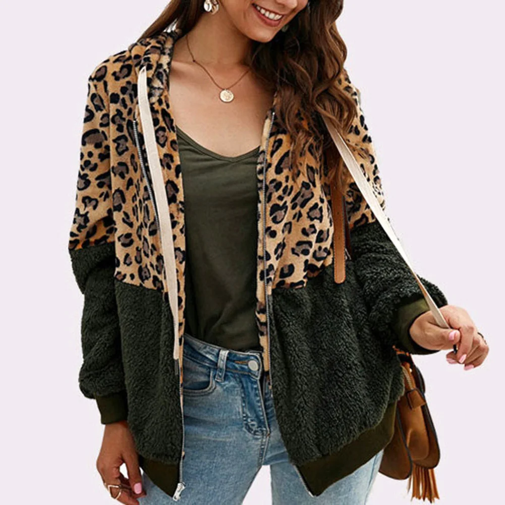 Almudena® | Plush leopard print hoodie - Image 3