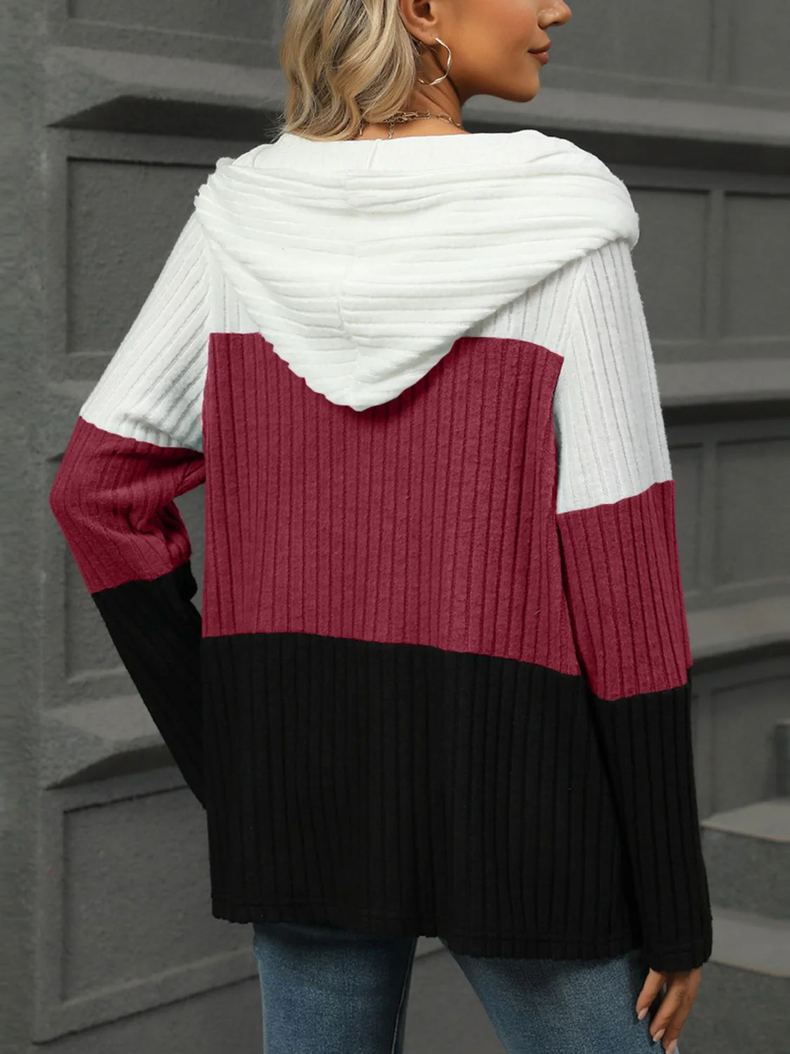 Amalia | Long sleeve t-shirt with a color block hood - Image 6
