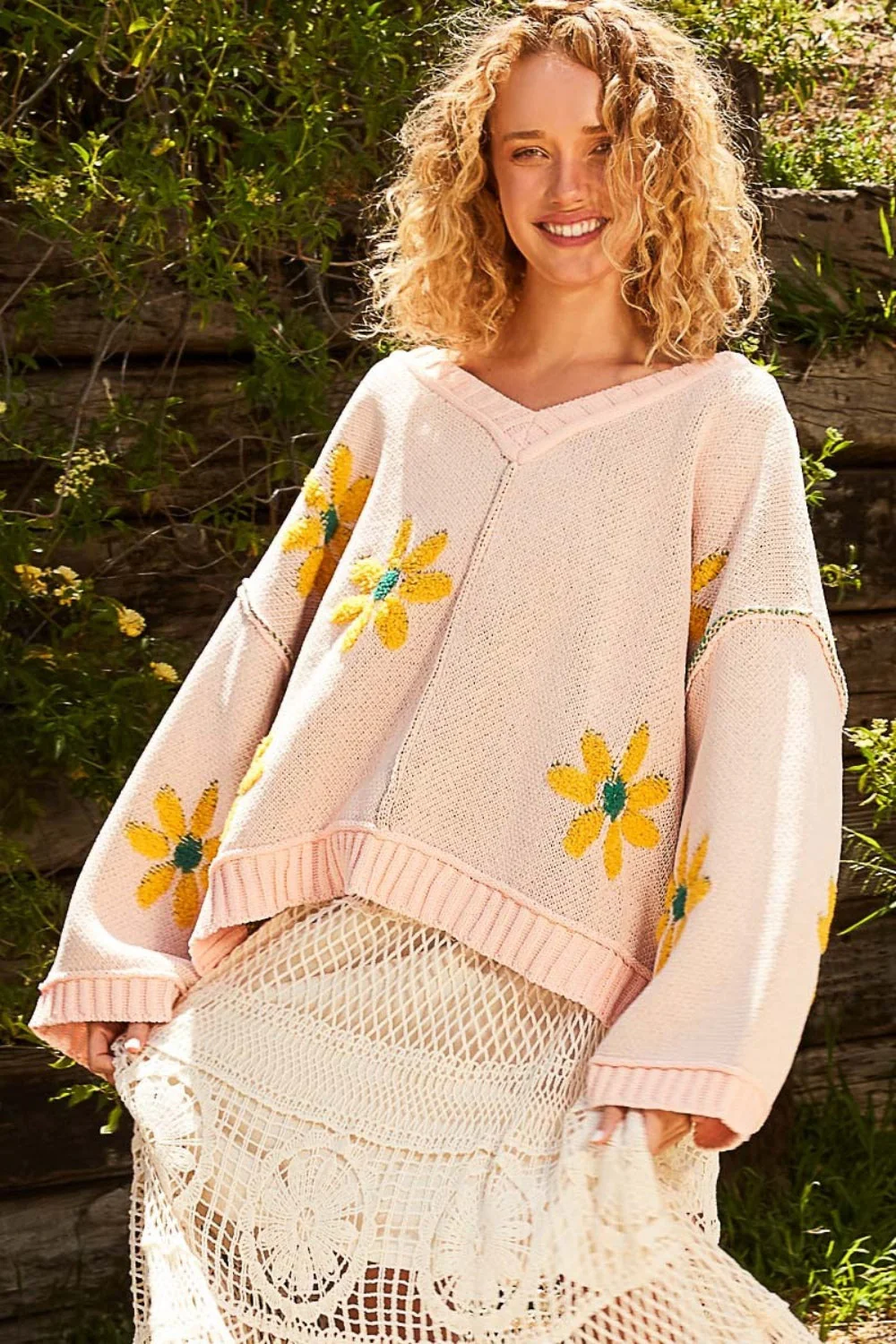 Amelia | Floral chenille V-neck sweater