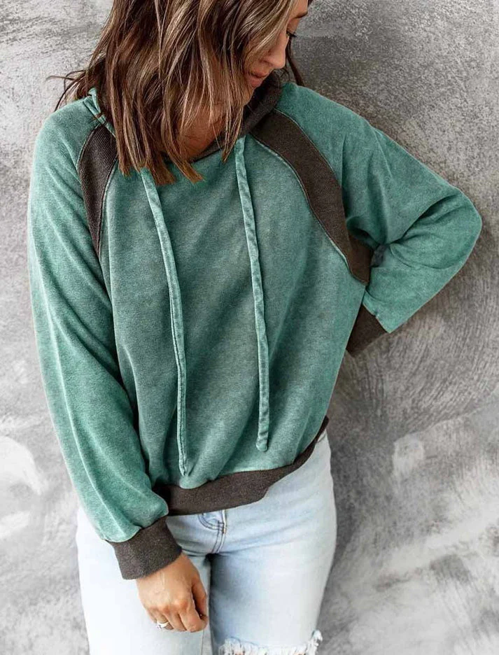 Amira| Casual and fashionable winter hoodie - Image 3