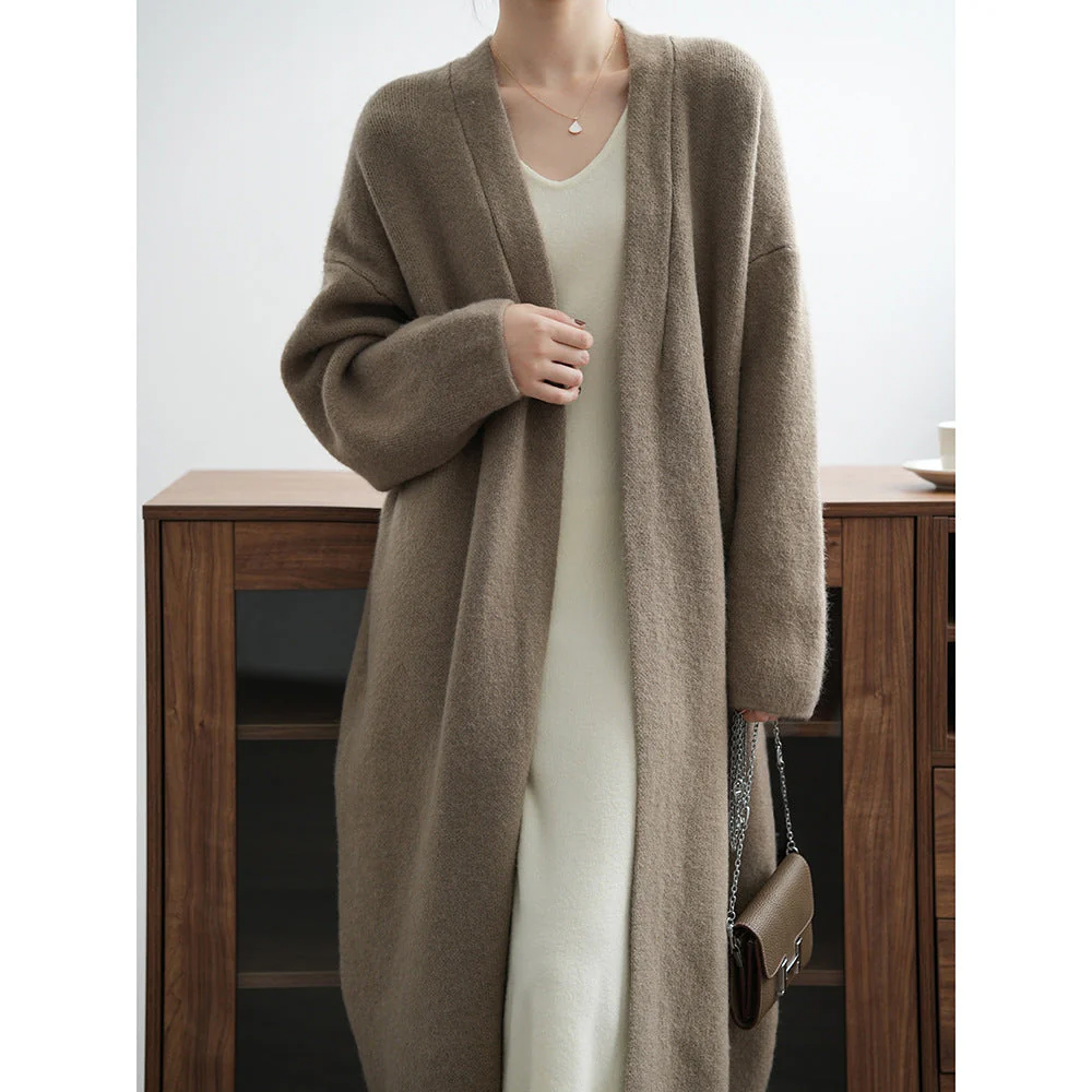 Amparo | Fashionable and minimalist winter cardigan - Image 6