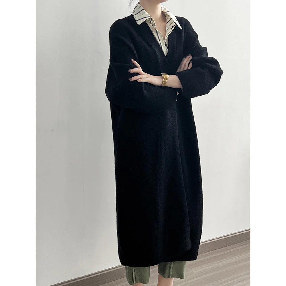 Amparo | Fashionable and minimalist winter cardigan - Image 8