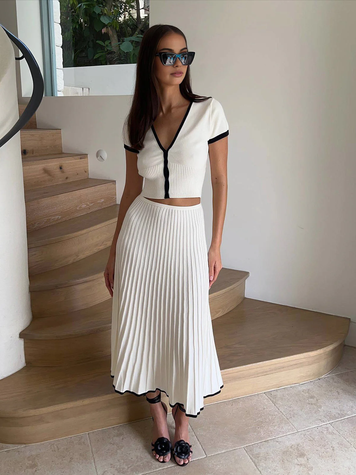 Angélica® | Knitted Dress With Contrasting Cuffs - Image 4