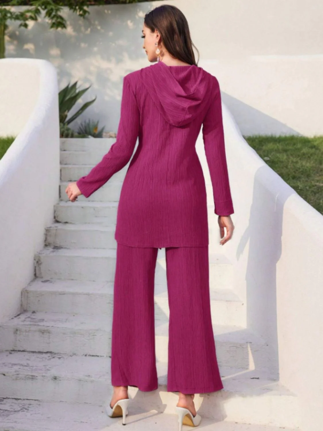 Annelie | Set consisting of a long-sleeved hooded top and tie-dye trousers - Image 17
