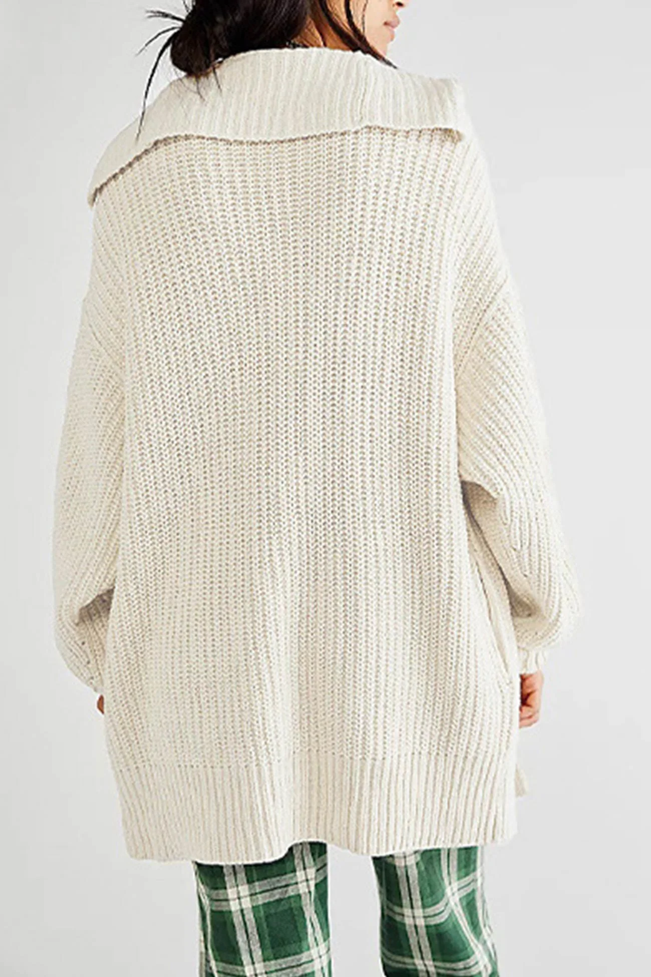 Annelies | Mid-length cardigan with lapels and a single buckle - Image 15