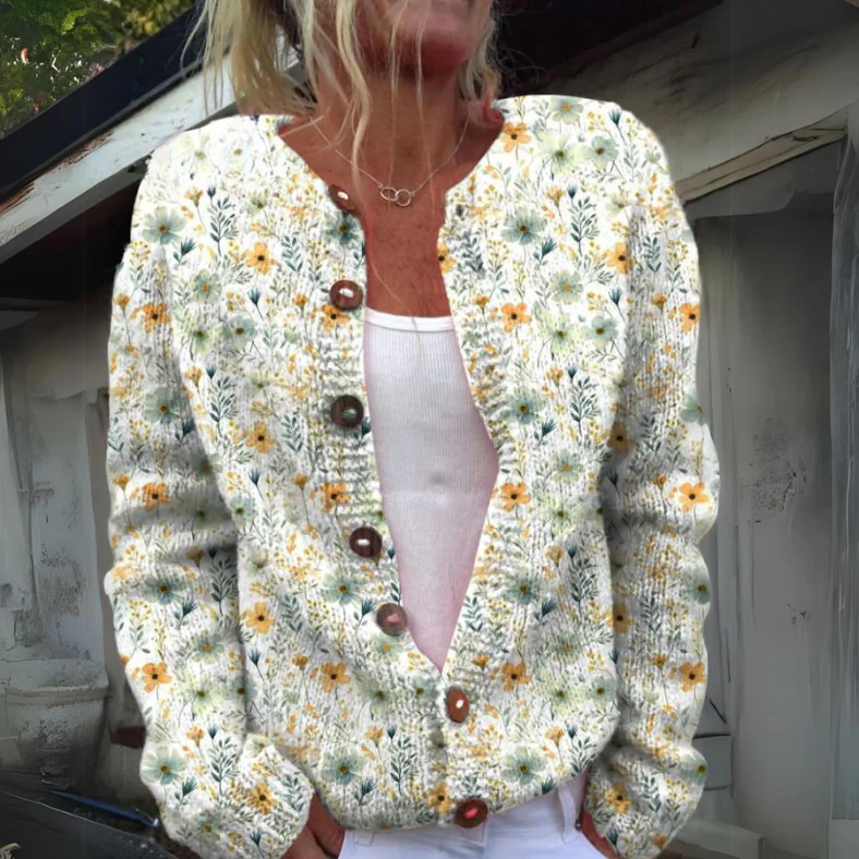 Antonia | Beautiful and warm floral print cardigan.