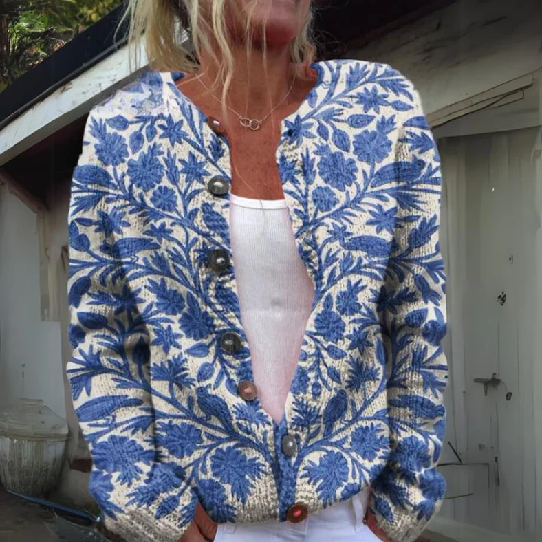 Antonia | Beautiful and warm floral print cardigan. - Image 2