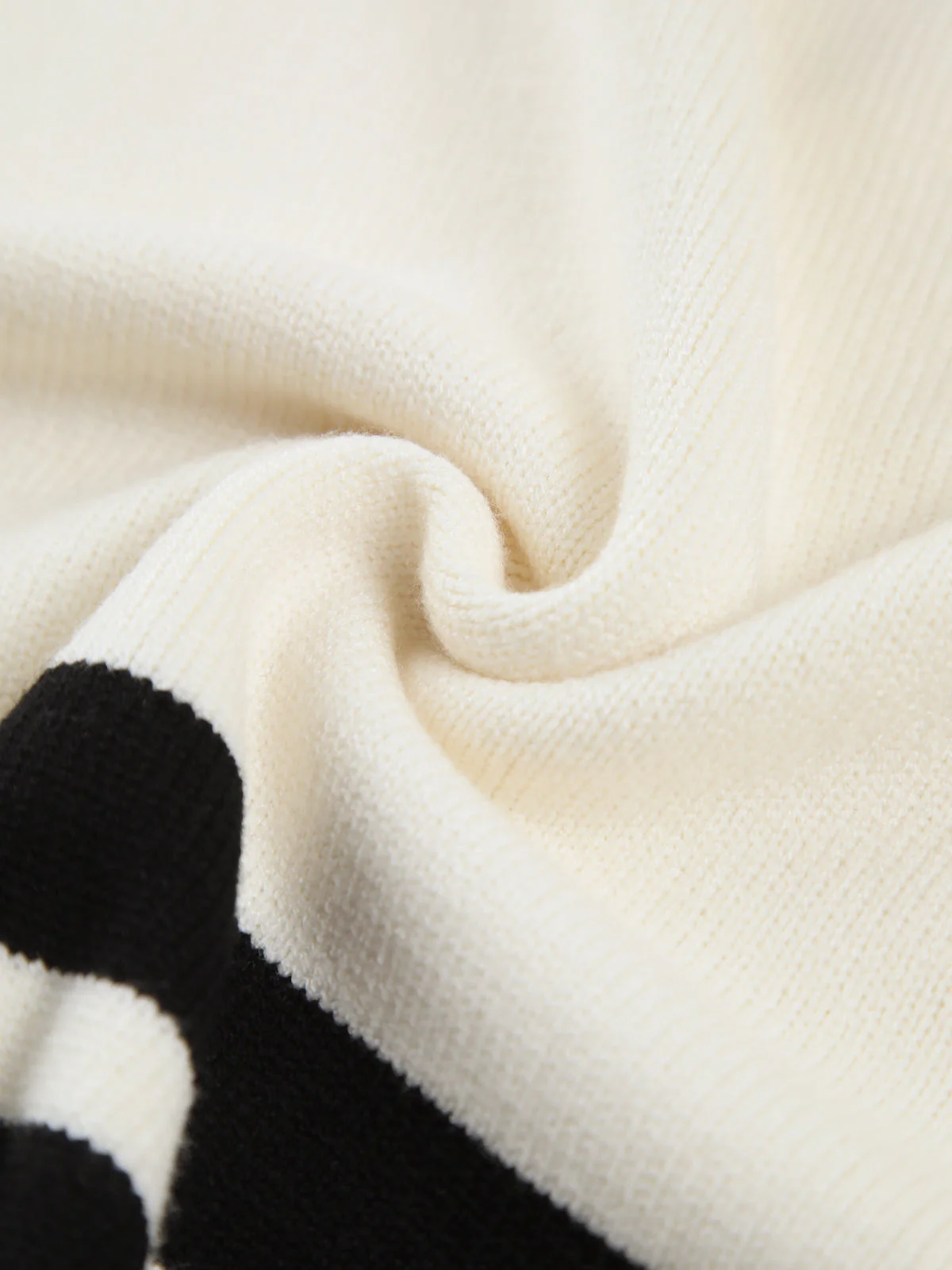 Ariadna | Striped jumper with a humpback neckline - Image 4
