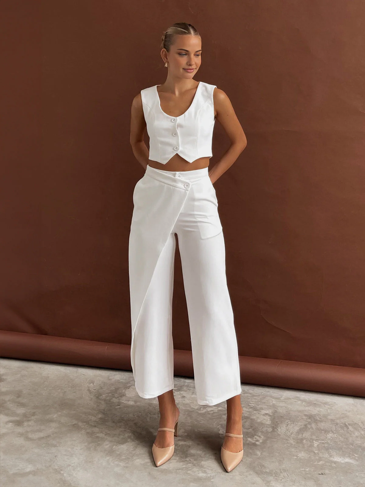 Arnica® | Elegant Trouser Set With An Asymmetrical Cut - Image 10