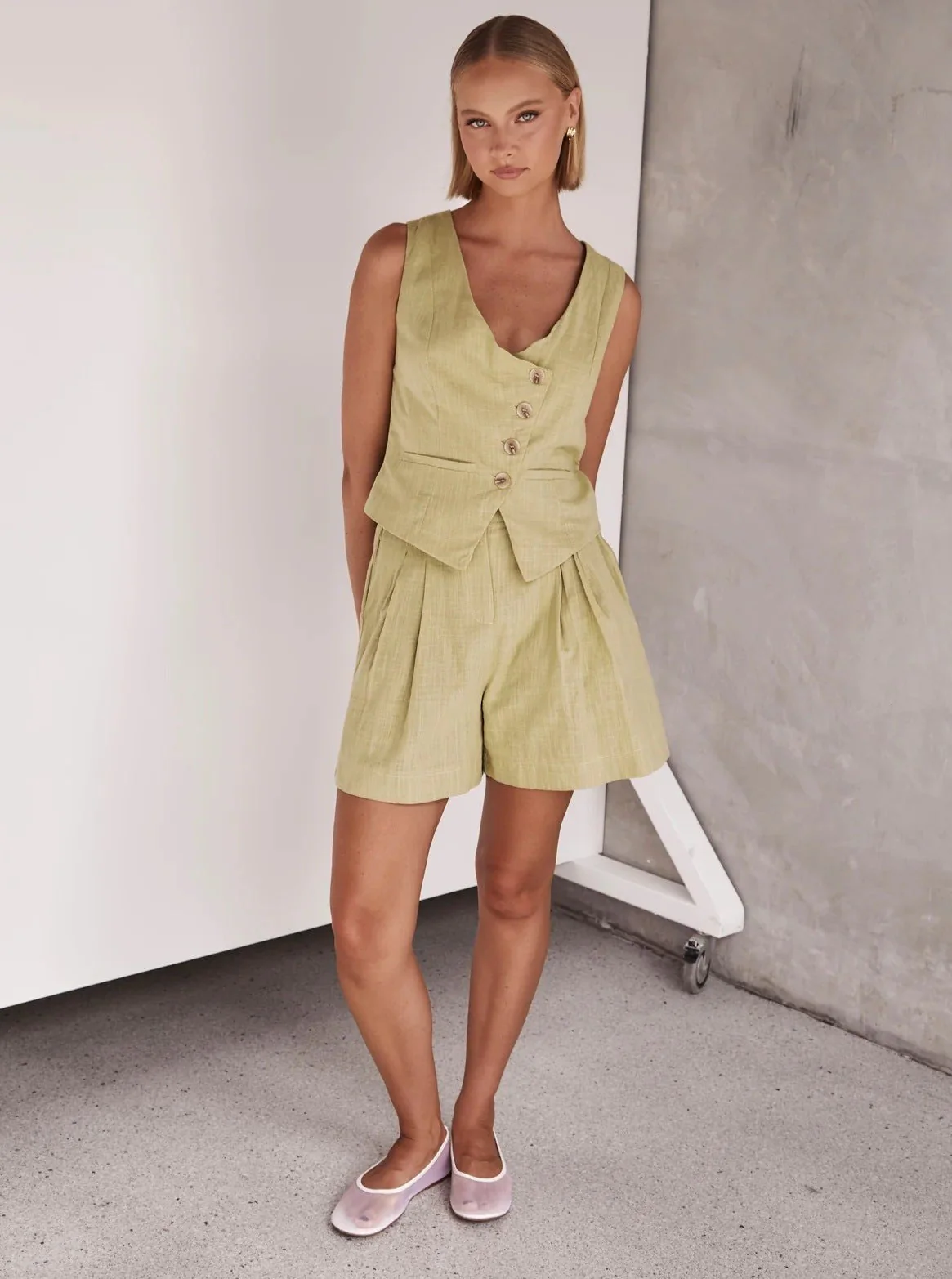 Athalia® | Fashionable Single-Breasted Vest Suit For Women In Cross-Border Style - Image 3