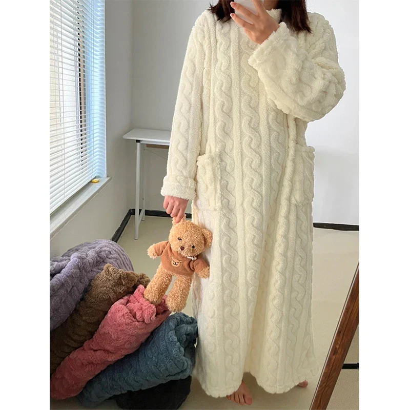 Ava® | Blanket With Sleeves