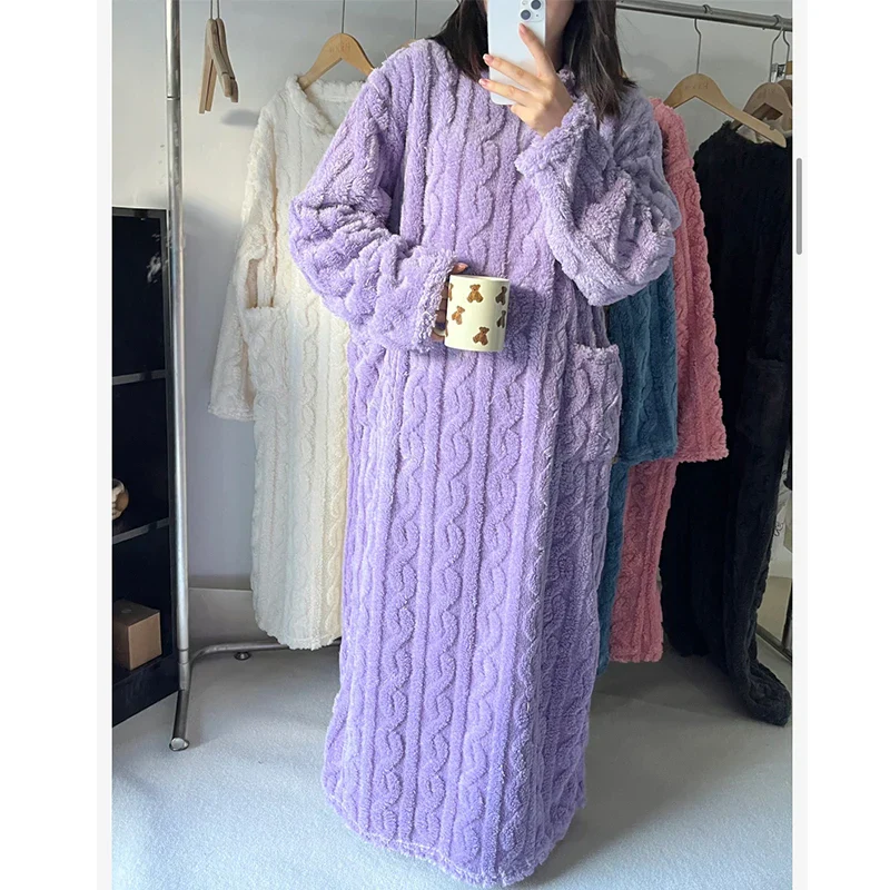 Ava® | Blanket With Sleeves - Image 2
