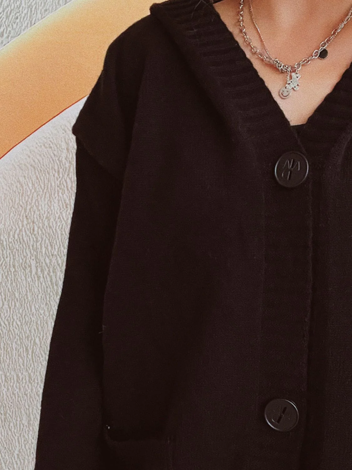 Beatrice | Long-sleeved cardigan with hood and dropped shoulders - Image 17