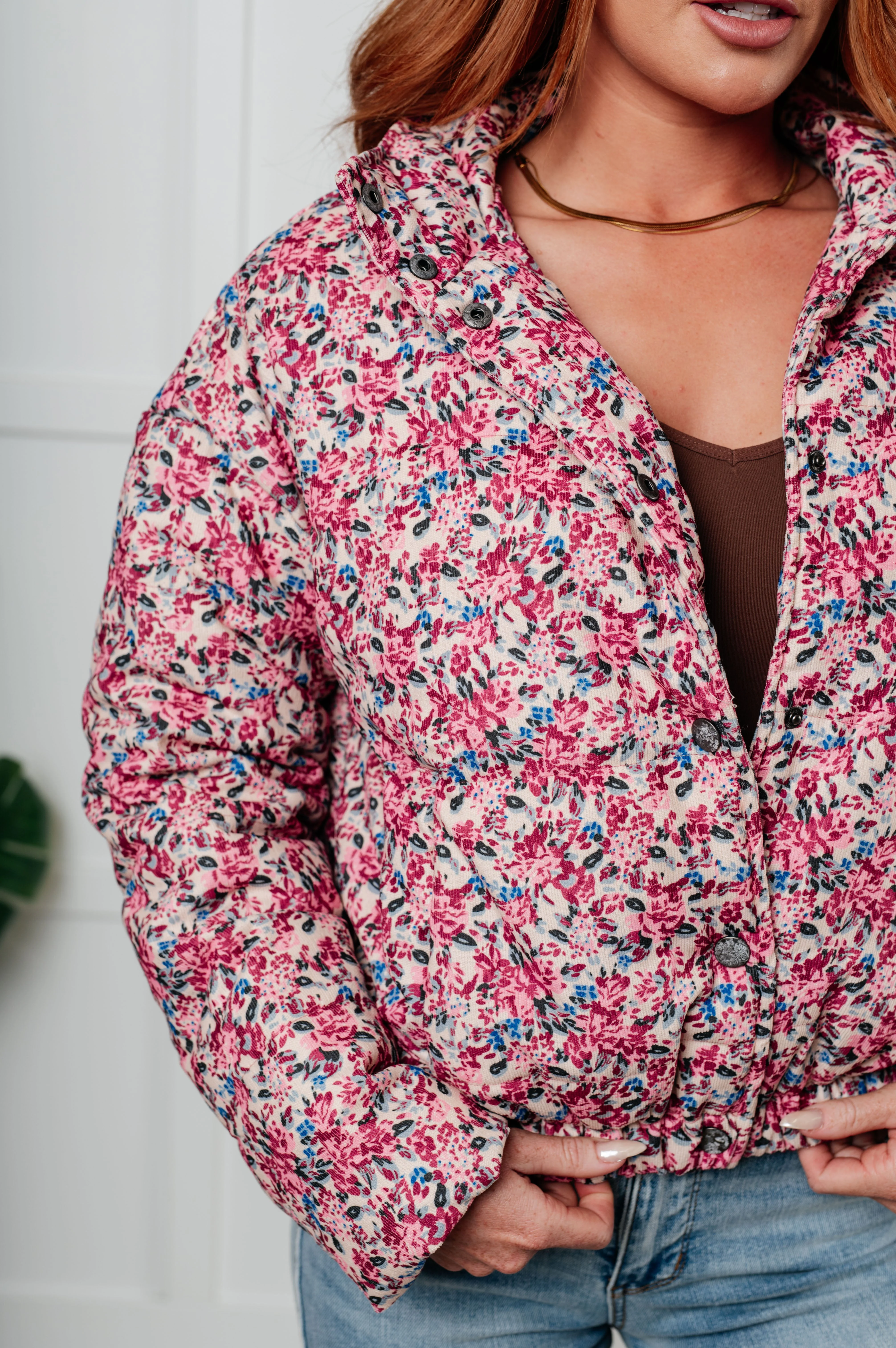 Beatriz | Puffer jacket with floral pattern in cream-multi - Image 3