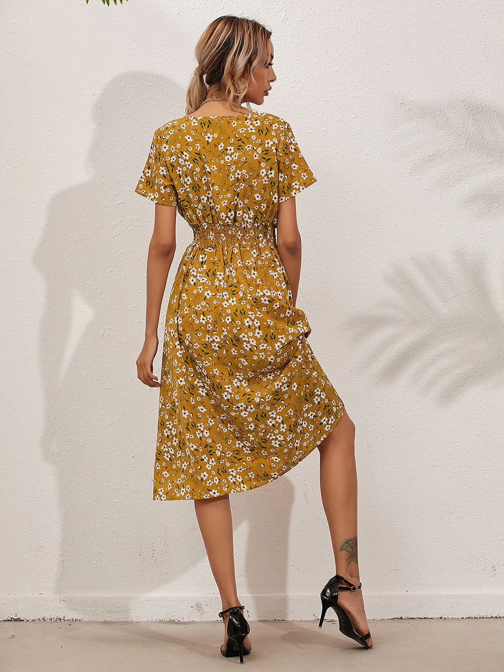Bianca® | Elegant Summer Dress With Floral Print - Image 4