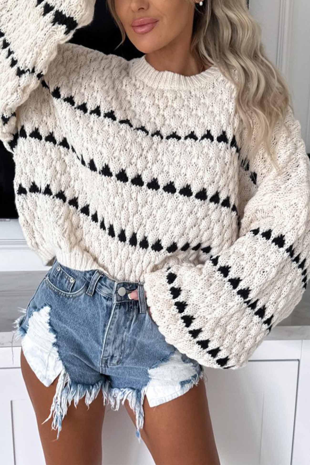 Bianca | Striped sweater with a crew neck and batwing sleeves - Image 2