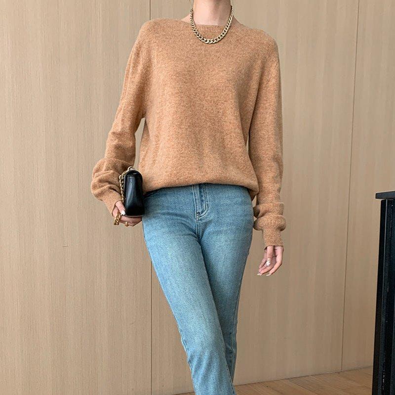 Brenta® | Chic And Versatile Winter Blouse For Women - Image 2