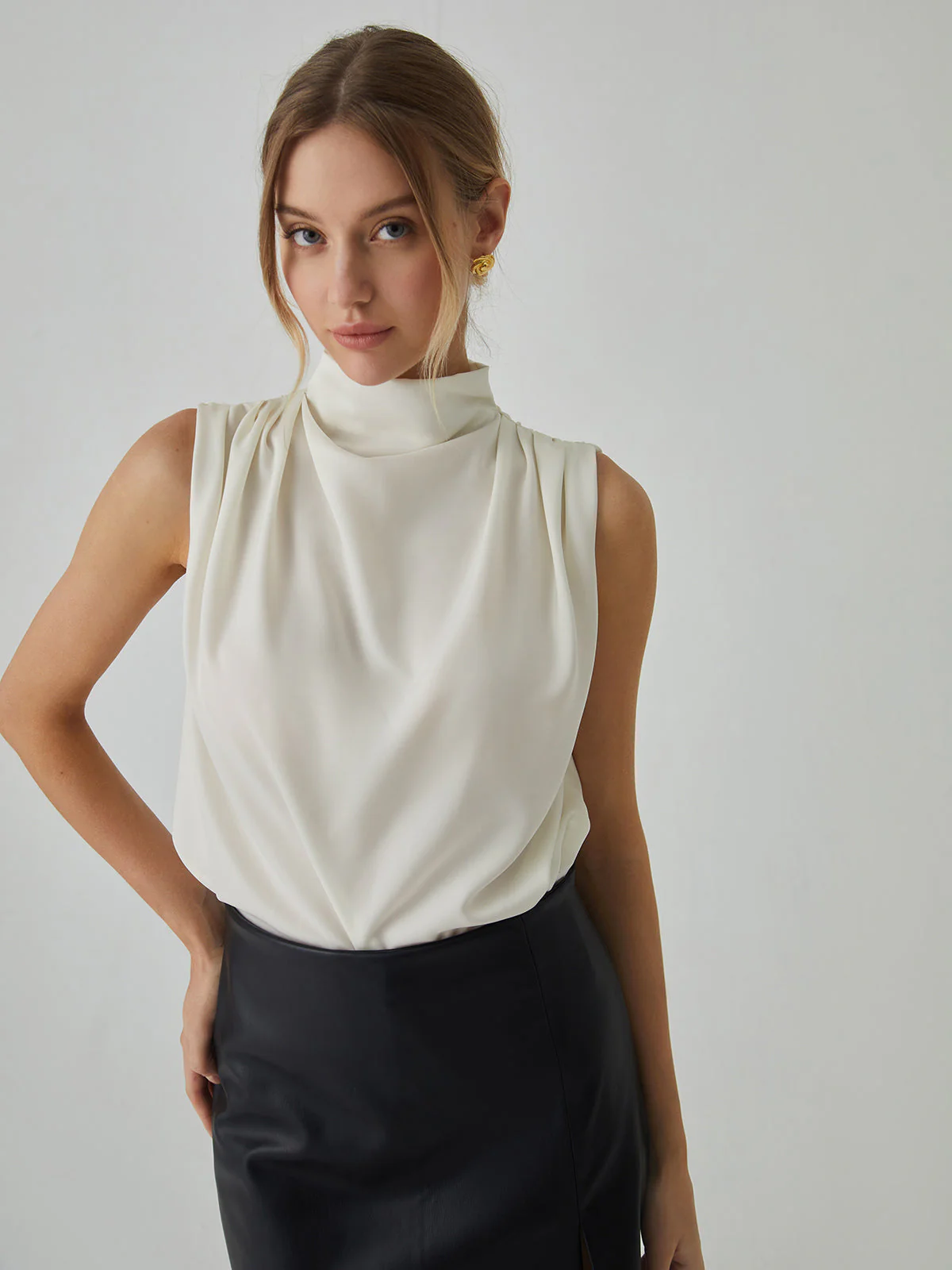 Brenton® | Pleated Sleeveless Blouse With A High Collar - Image 6