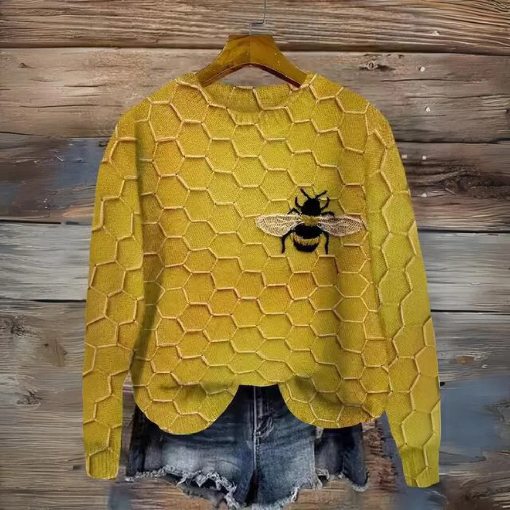 Camila | Casual long sweater with an animal motif - Image 5
