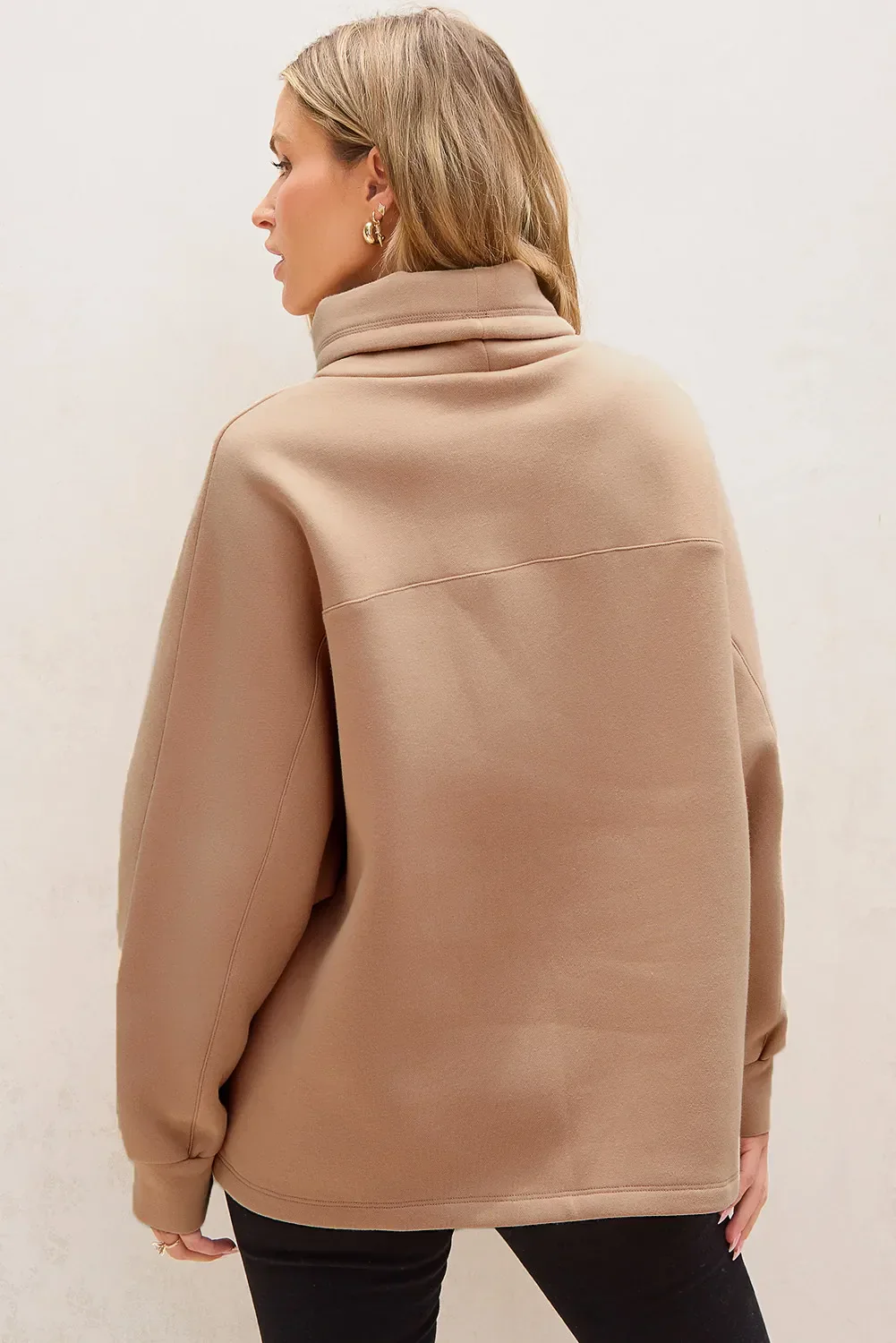 Camila | Long-sleeved sweatshirt with turtleneck and drawstring - Image 6