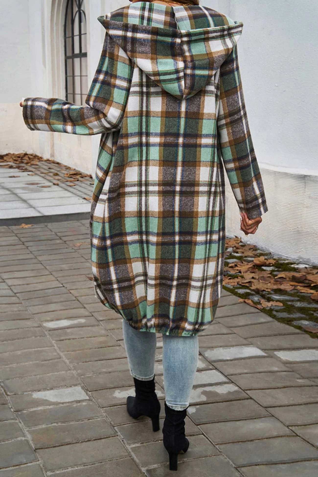 Carmen | Mid-length hoodie with contrast check pattern and zip fastening - Image 6
