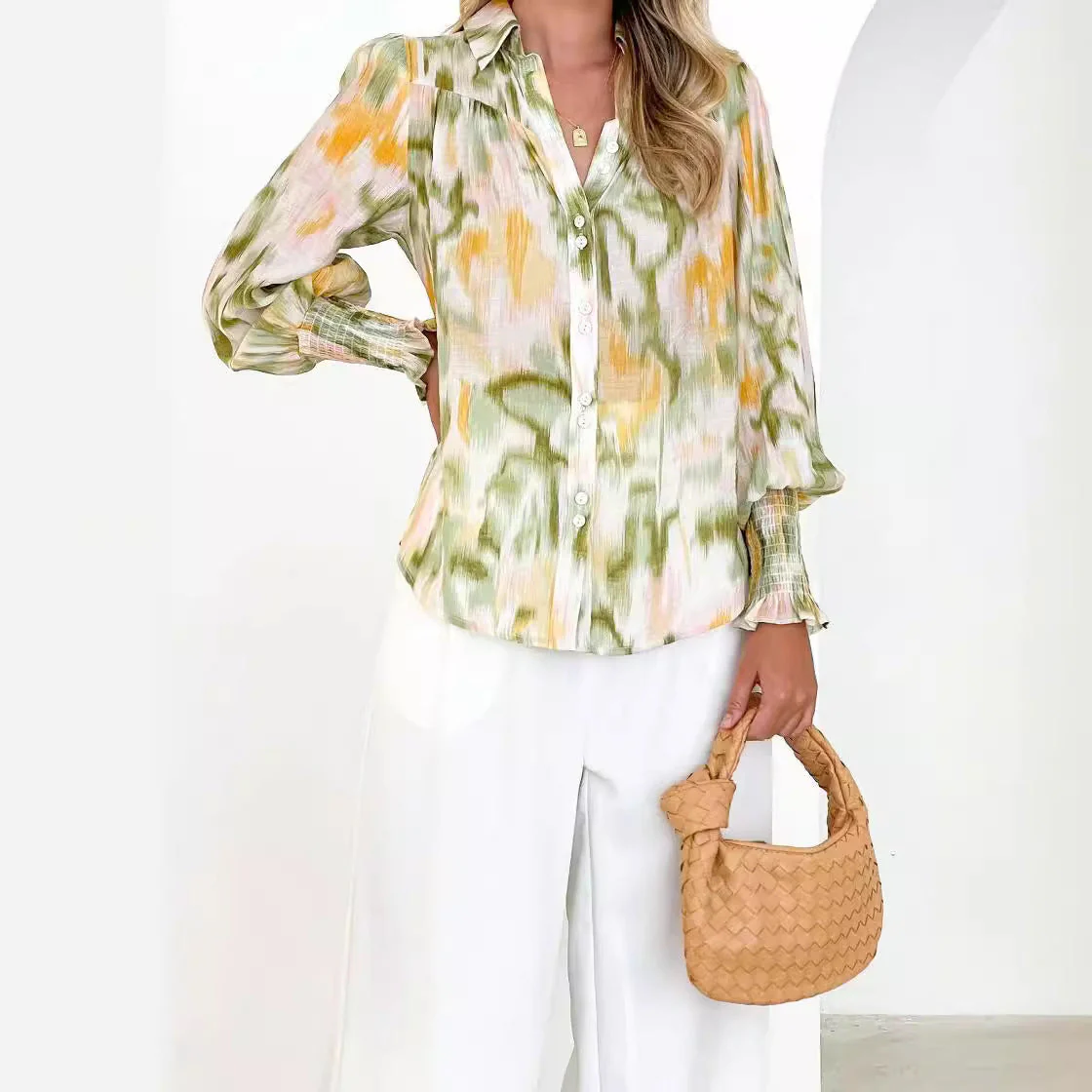 Carolina® | Women'S Blouse With Elegant Color Gradient And Trendy Puff Sleeves - Image 2