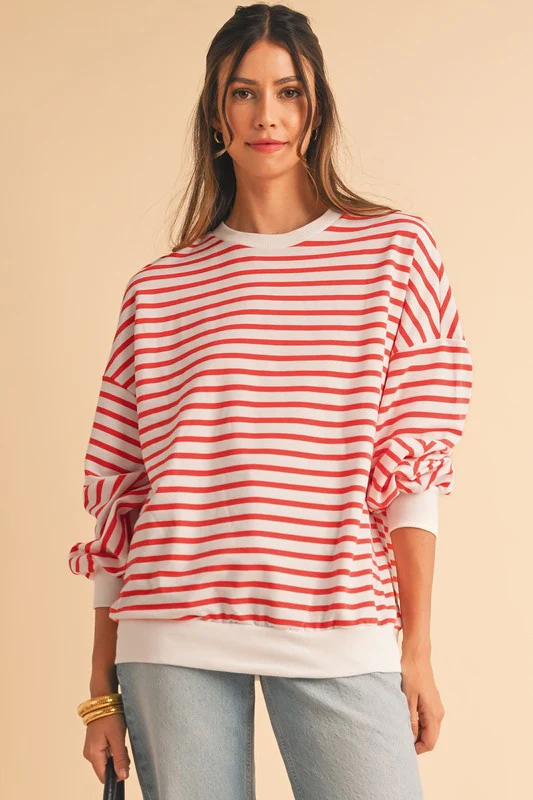 Cecilia | Loose sweatshirt with low shoulders and a crew neck - Image 4
