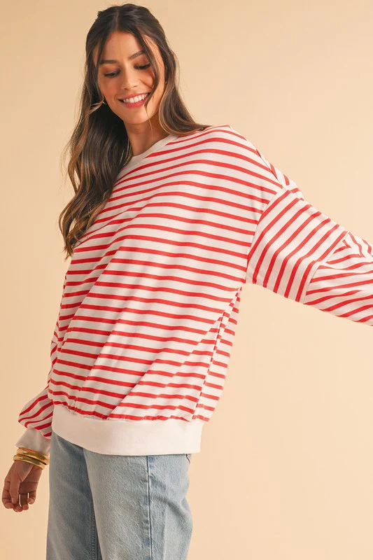 Cecilia | Loose sweatshirt with low shoulders and a crew neck - Image 7
