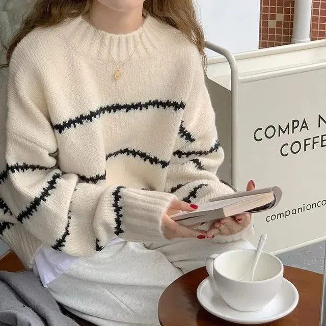 Seline | Women's long-sleeved sweater with a striped print