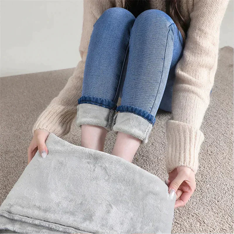 Cleo® | Stretchy Thermal Jeans - Image 14