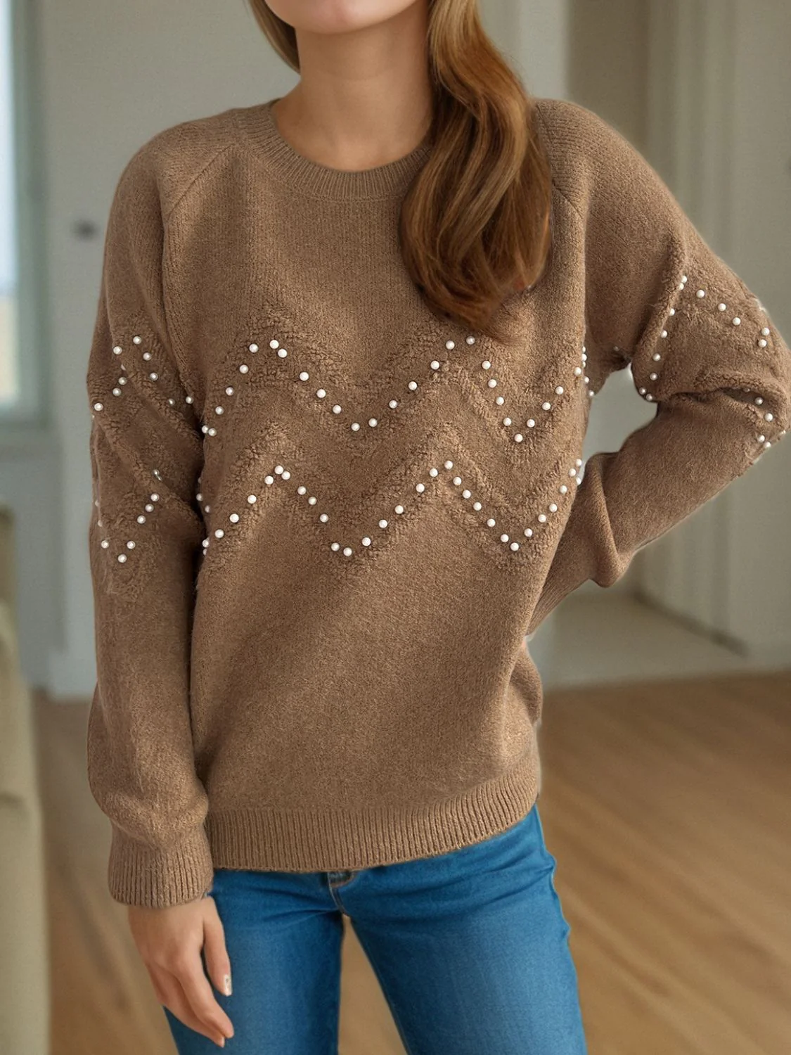 Concepcion | Round neck sweater with raglan sleeves and pearl trim - Image 15
