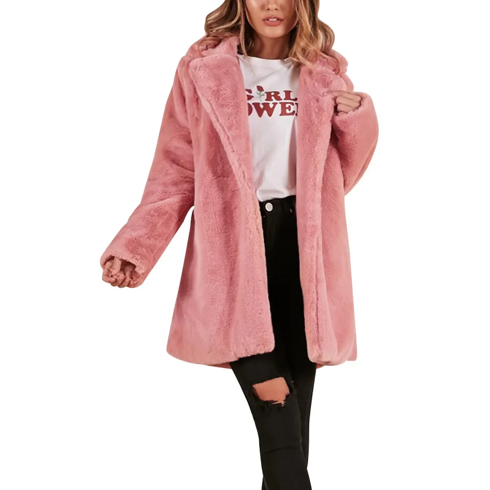 Cristina | Fashionable and minimalist winter garment - Image 22
