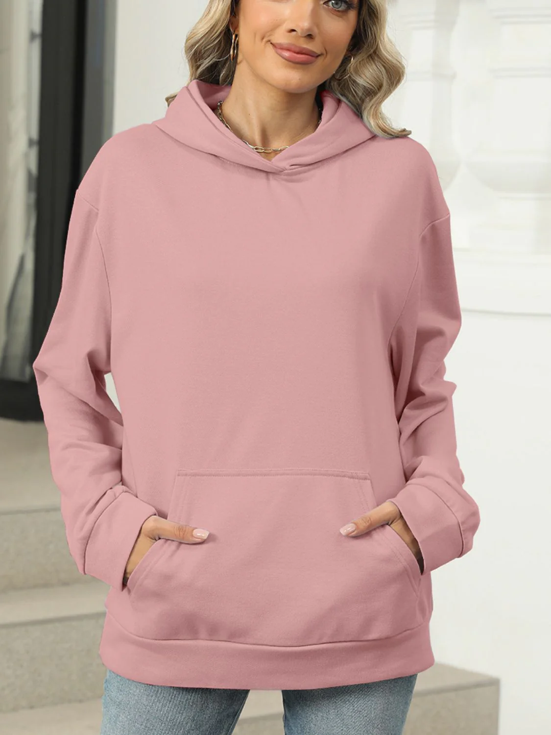 Dagmar | Hoodie with pockets and long sleeves - Image 9