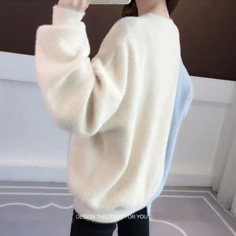 Dalia| Effortless and chic winter sweater