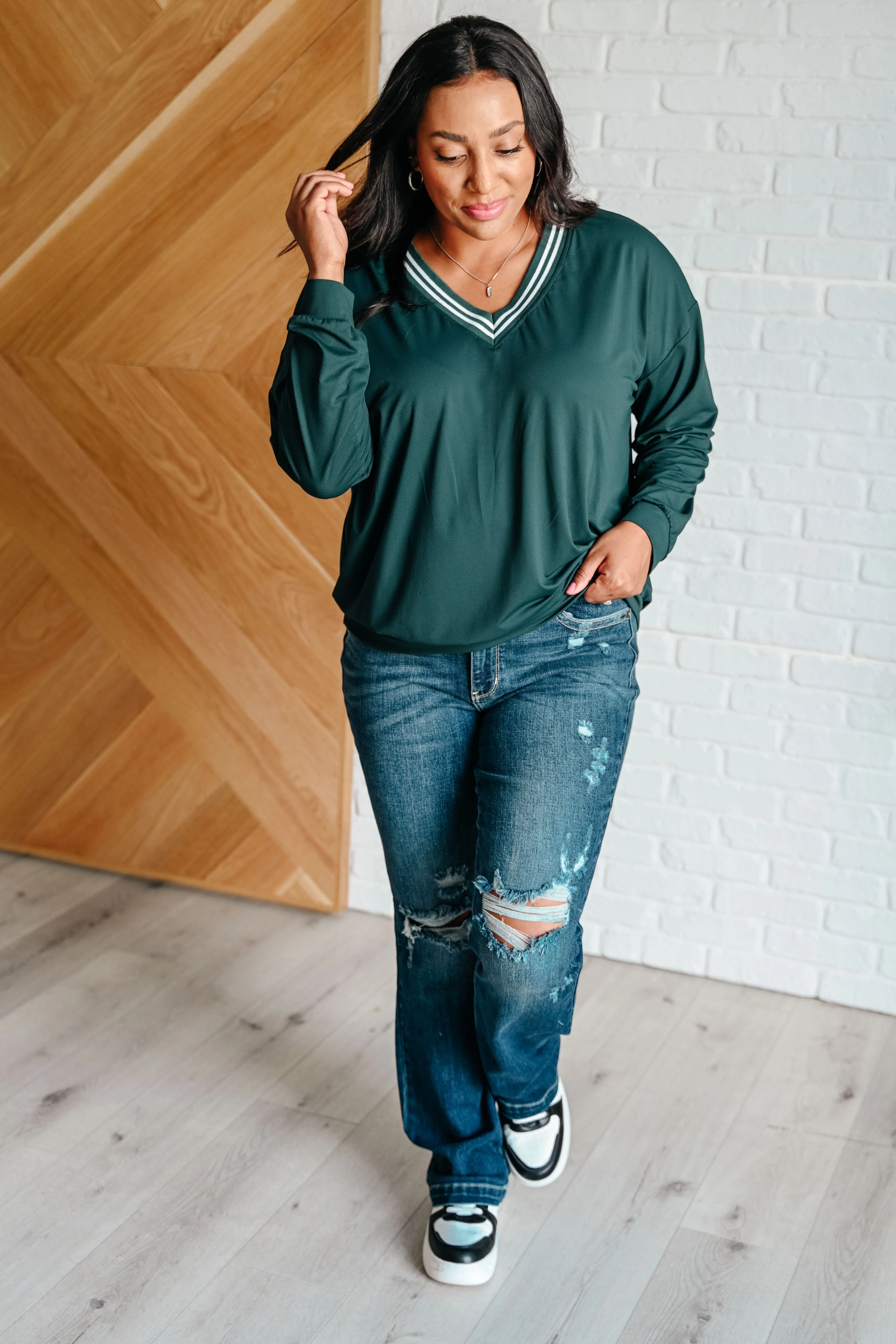 Daria | All Out Comfort V-neck sweater in midnight green - Image 4