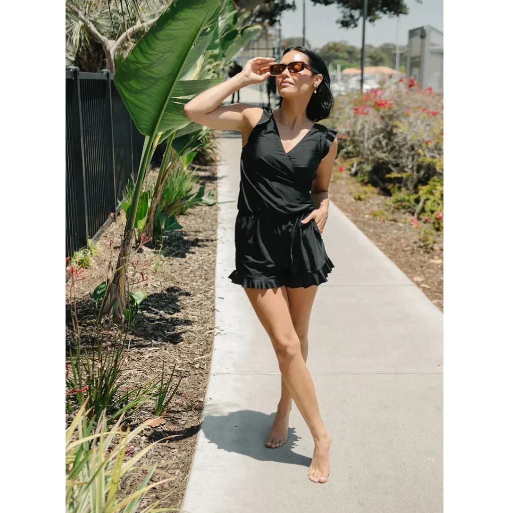 Delfina® | Chic and versatile swimsuit - Image 2