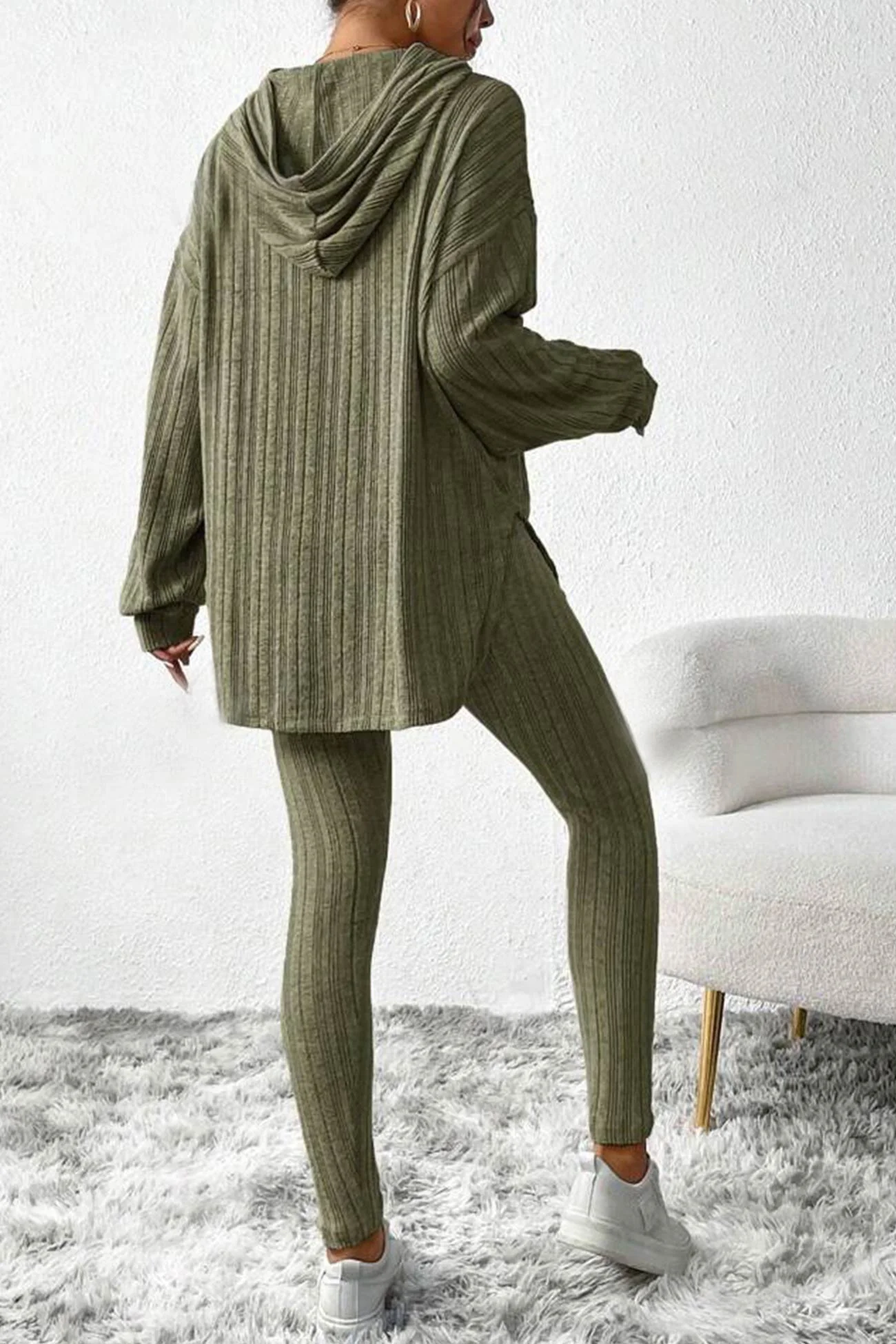Delia | Mid-length hooded leggings set with ribbed slits - Image 9