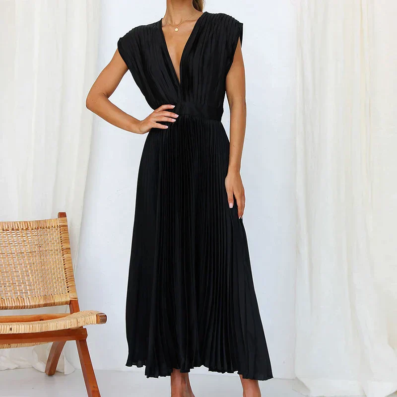 Delia® | V-Neck Maxi Dress With Pleats - Image 13