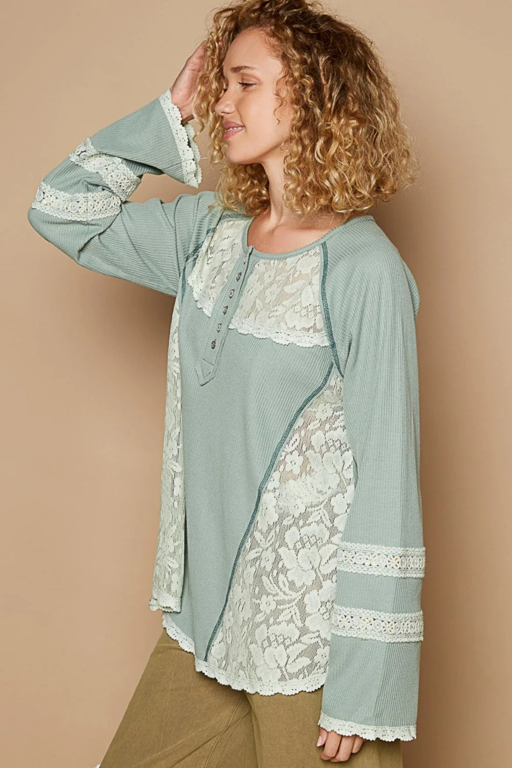 Diana | Long sleeve thermal top with crew neck and lace trim - Image 3
