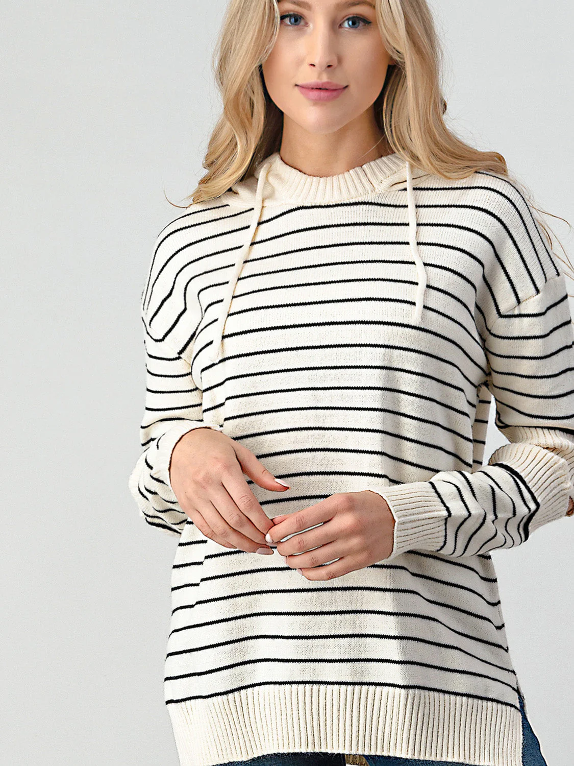 Diana | Shiny striped slit sweater with cutouts - Image 3