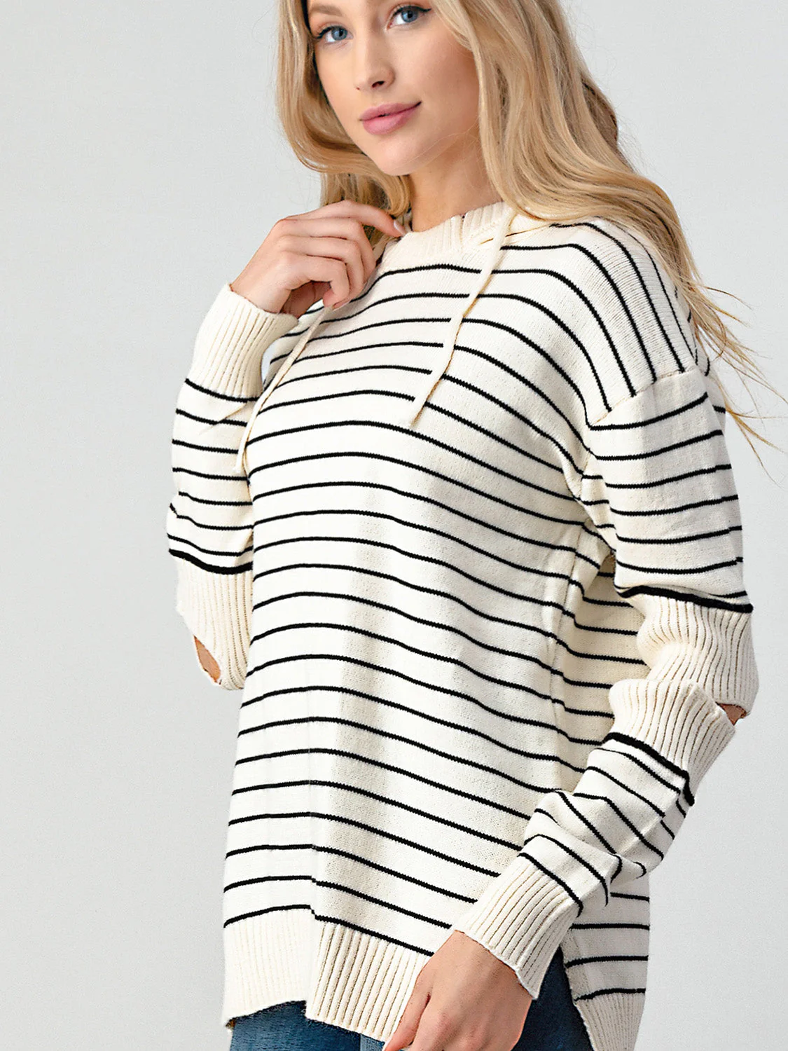 Diana | Shiny striped slit sweater with cutouts - Image 5