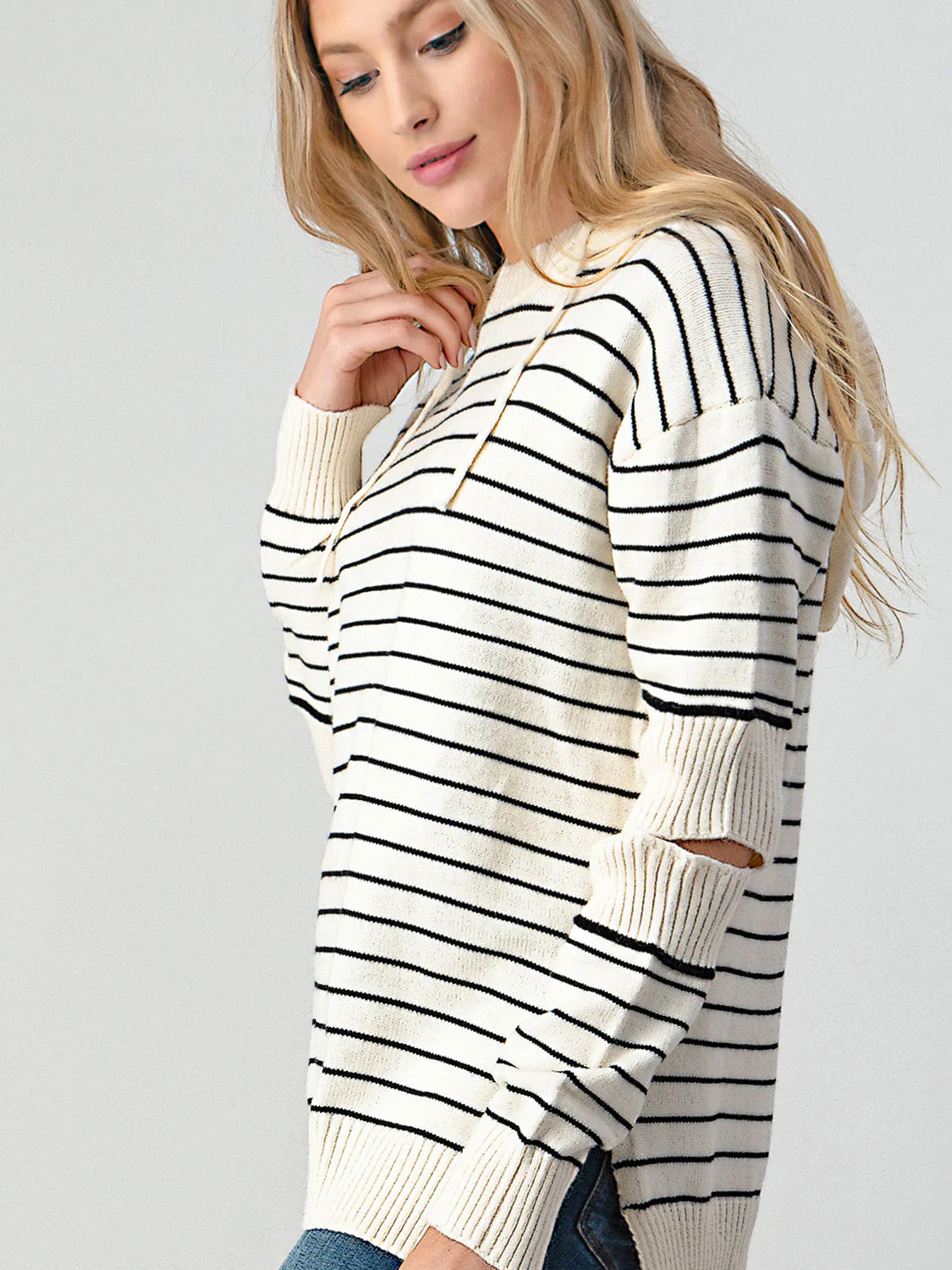 Diana | Shiny striped slit sweater with cutouts - Image 6