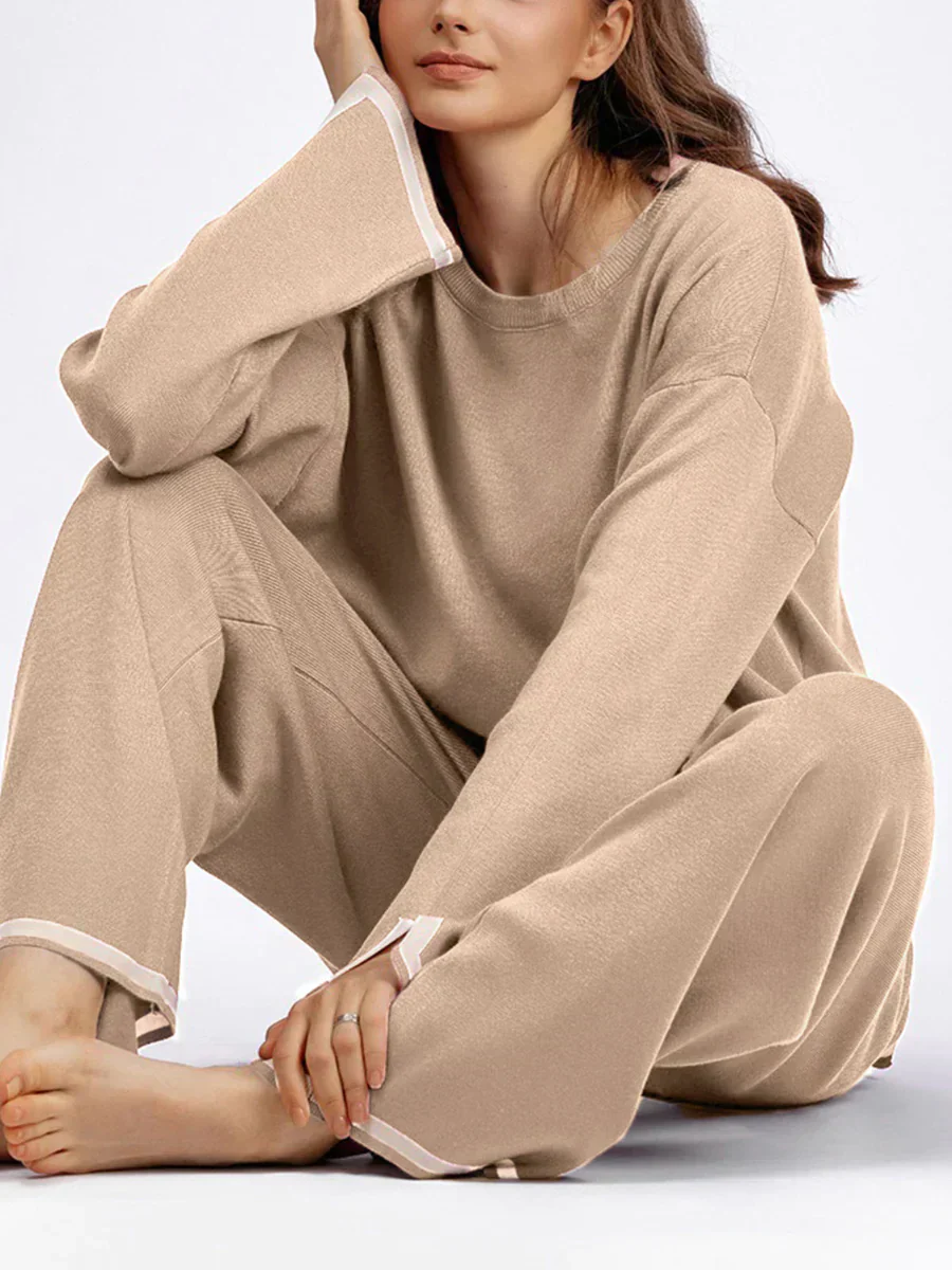 Elisa | Elegant stretch knit set to stay at home