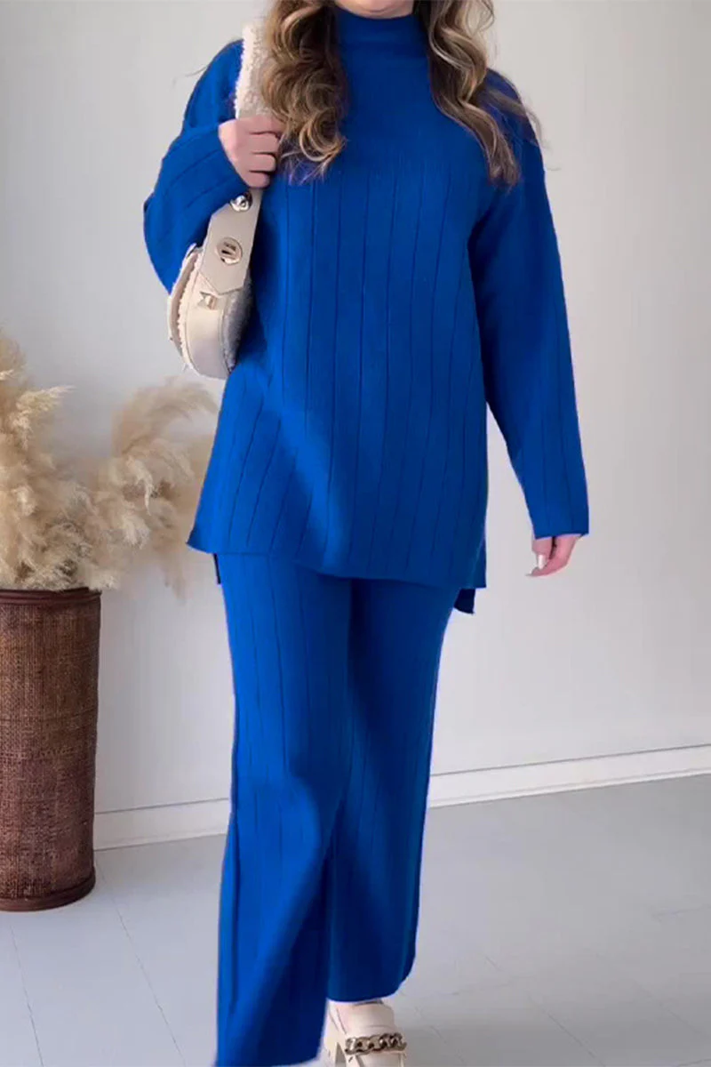 Elizabeth | Casual, plain three-quarter length two-piece suit with an O-neck and slit - Image 5